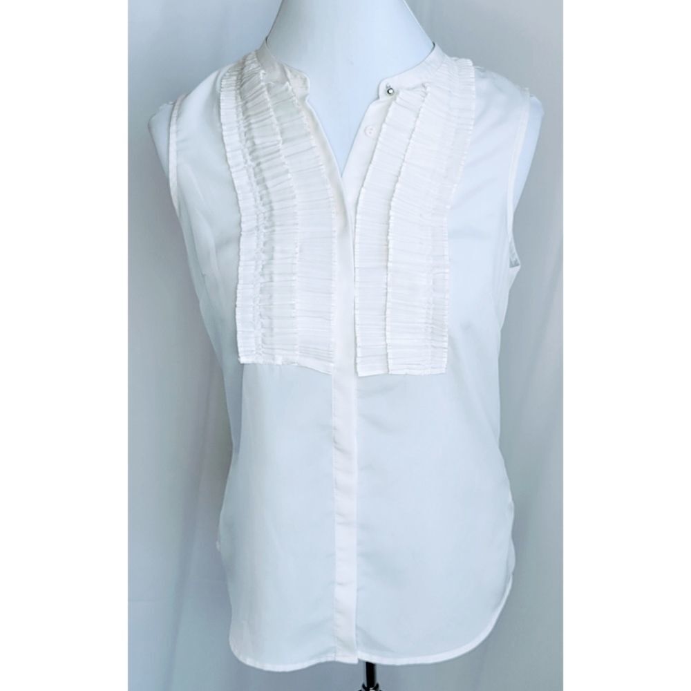 H & M Sleeveless  Ruffle Front Top Size 8
